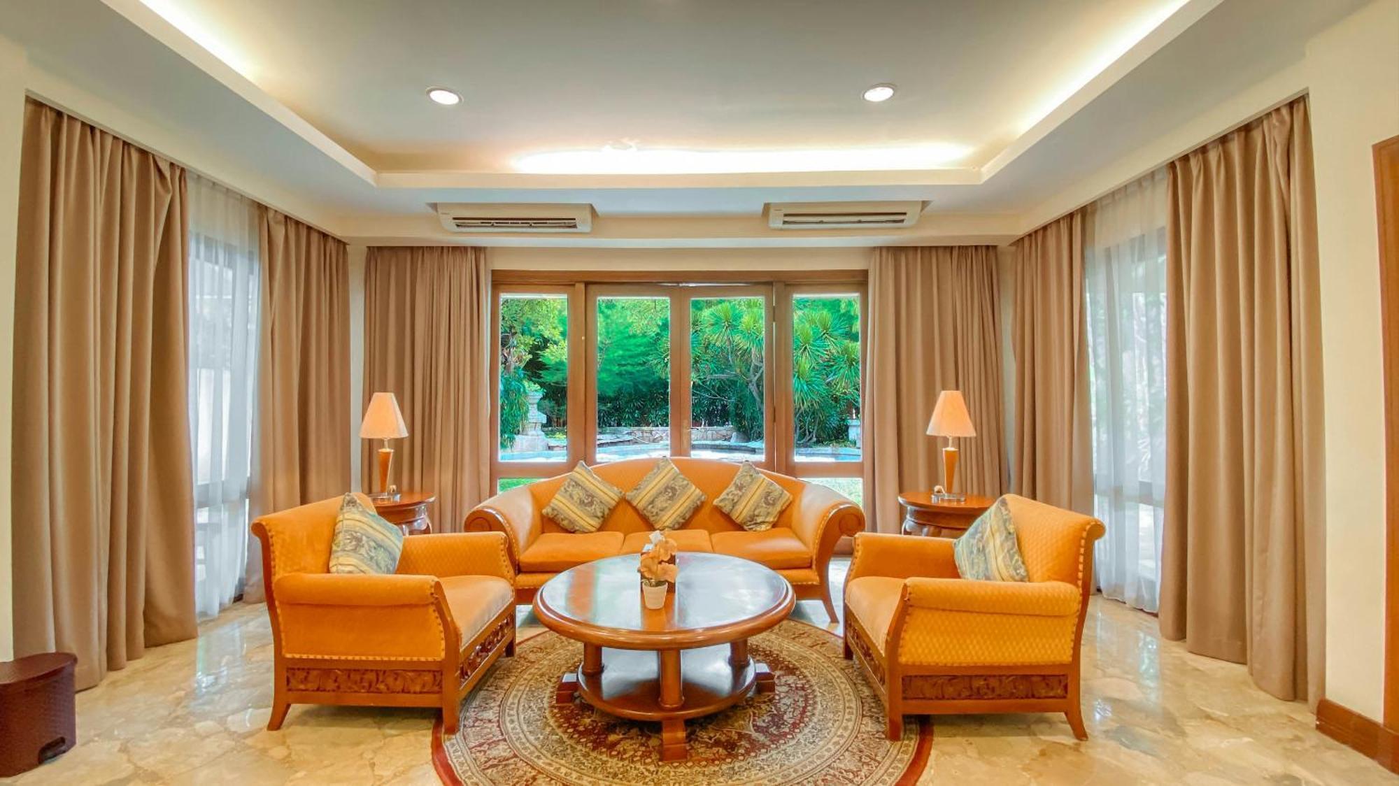 Lorin Solo Hotel Εξωτερικό φωτογραφία